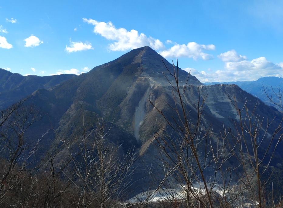 焼け山から見た武甲山_2022年1月21日